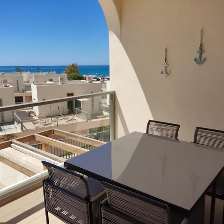 Paradis 11c Apartment *